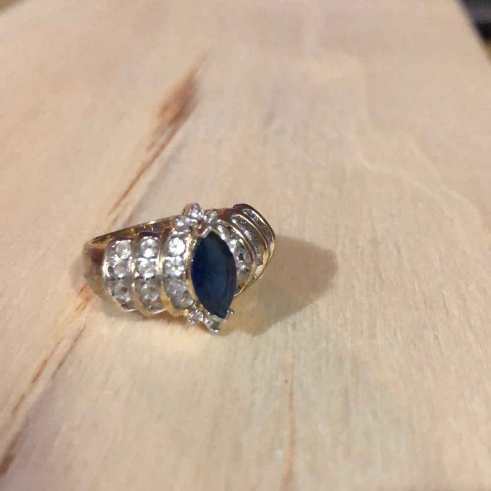 Sapphire ring
